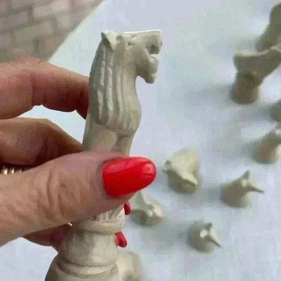 Chess pieces handcarved soapstone made in Africa missing 1 black pawn, 4 damaged - Picture 2 of 11